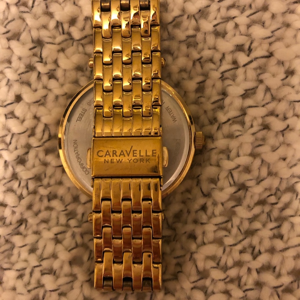 Carvelle New York Sparkly Watch- accepting offers - Picture 2 of 2